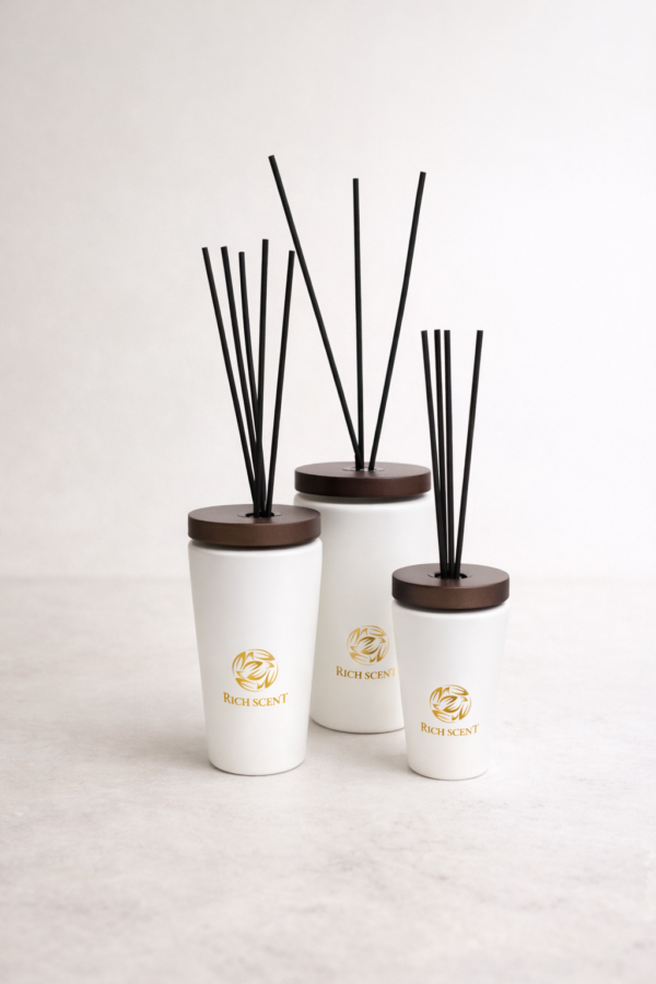 ⁦מפיץ ריח אוורסט לבן⁩ – תמונה ⁦1⁩