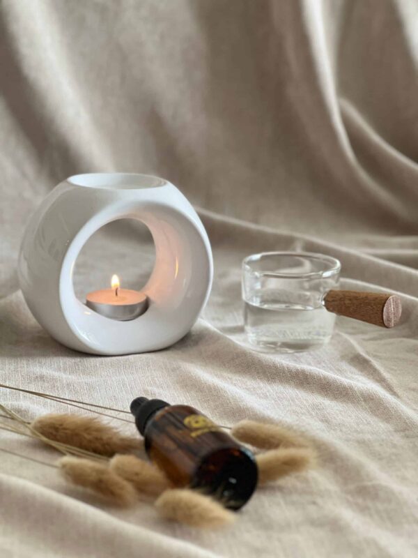 ⁦מבער קרמי לואי בצבע לבן⁩ – תמונה ⁦2⁩