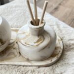 אגרטל /מפיץ ריח מארי לבן שמנת חום