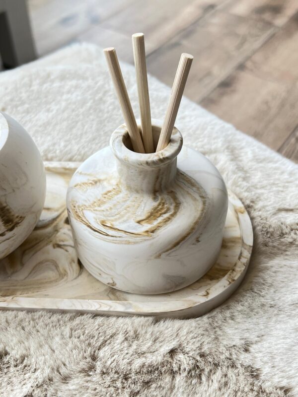 ⁦אגרטל /מפיץ ריח מארי לבן שמנת חום⁩ – תמונה ⁦5⁩