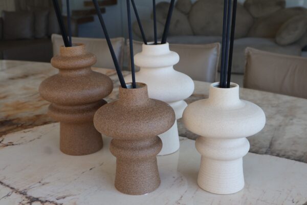 ⁦מפיץ הוריקן בכלי דמוי אבן צבע חום⁩ – תמונה ⁦4⁩