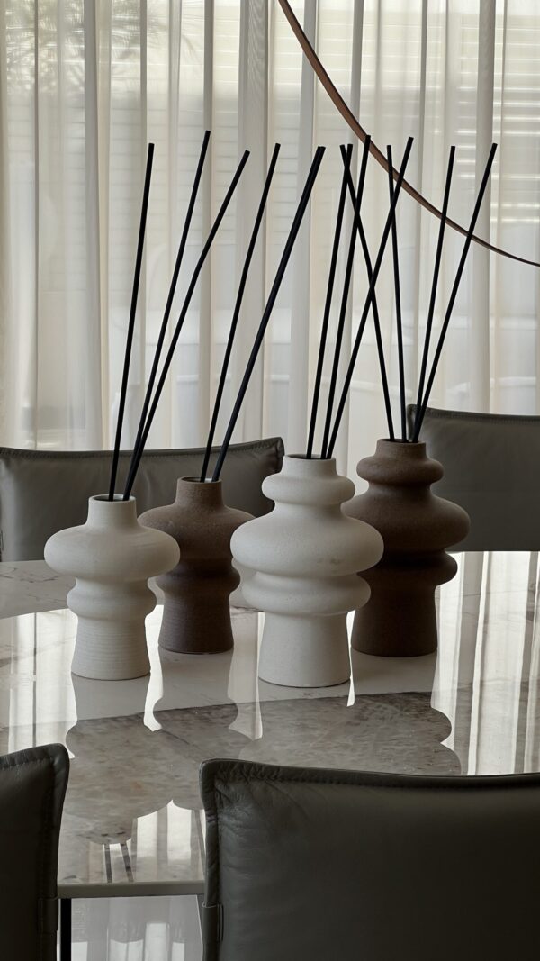 ⁦מפיץ הוריקן בכלי דמוי אבן צבע חום⁩ – תמונה ⁦5⁩