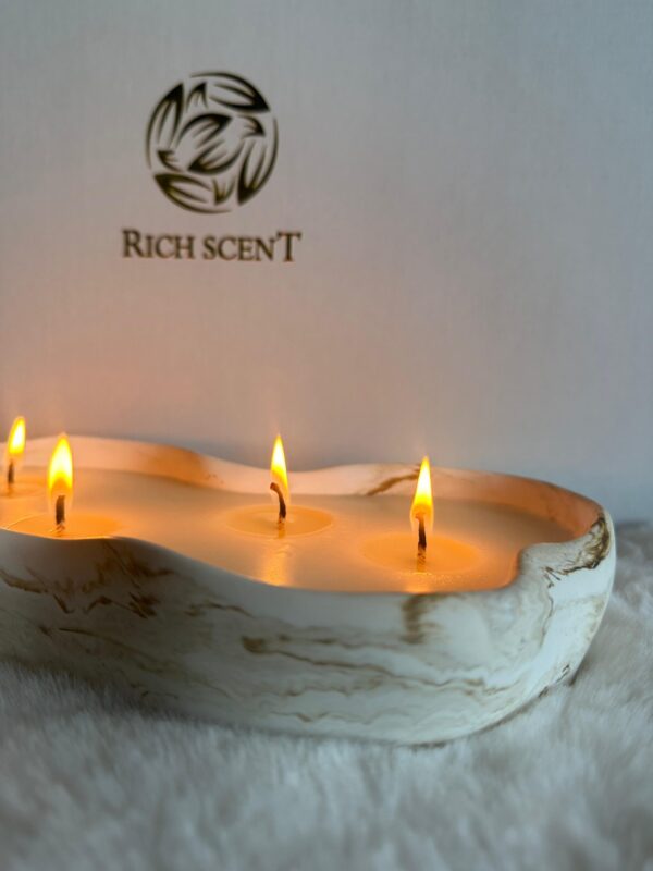 ⁦נר לורנזו לבן שמנת חום⁩ – תמונה ⁦2⁩